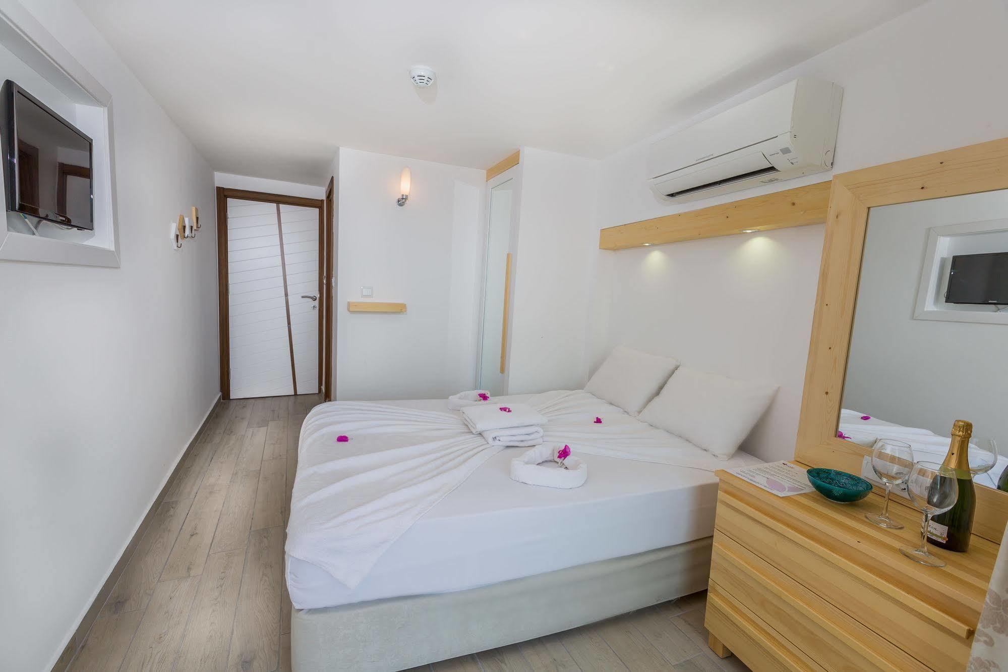 Defne Hotel Kaş Exteriér fotografie